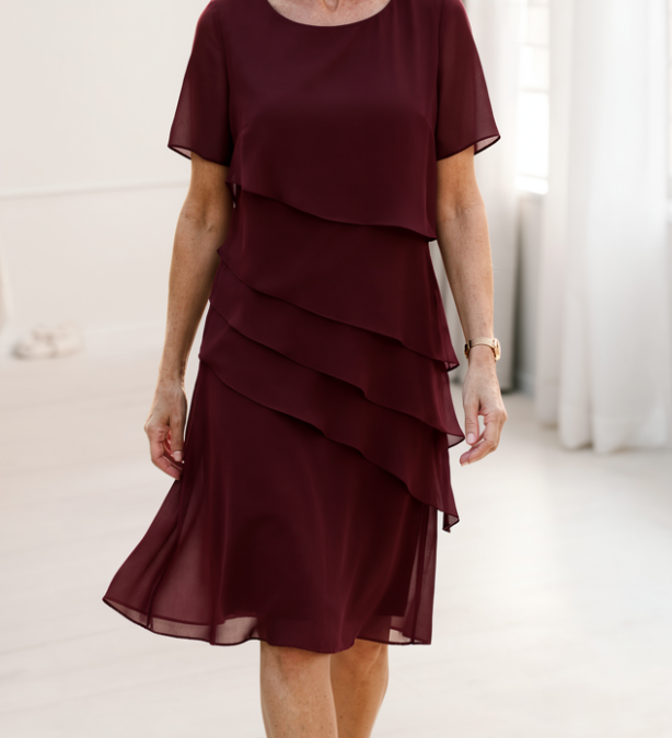 Denisa | Elegantní midi šaty s volány